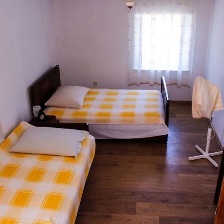 Apartment Titinica Murter Esterno foto